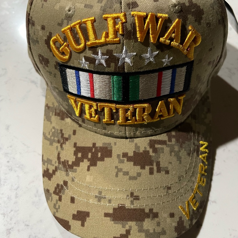 Gulf War Veterans Cap, Desert Camo never worn brand new
